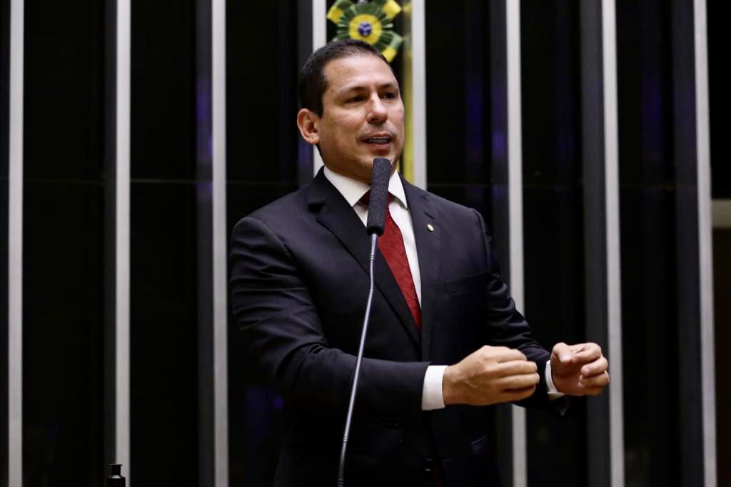 Entra em vigor lei que concede benefício nas contas de energia no AM e A