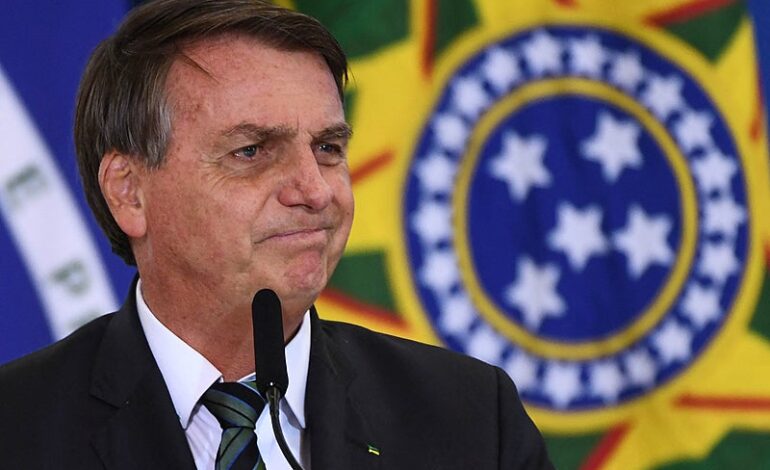 Bolsonaro tem 15 dias para provar fraude nas eleições de 2018, decide TSE