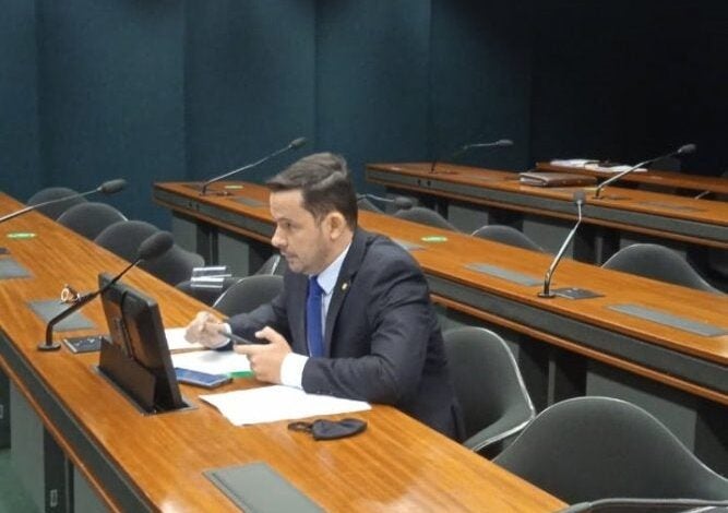 PL sugere multa para agressor de violência contra mulher