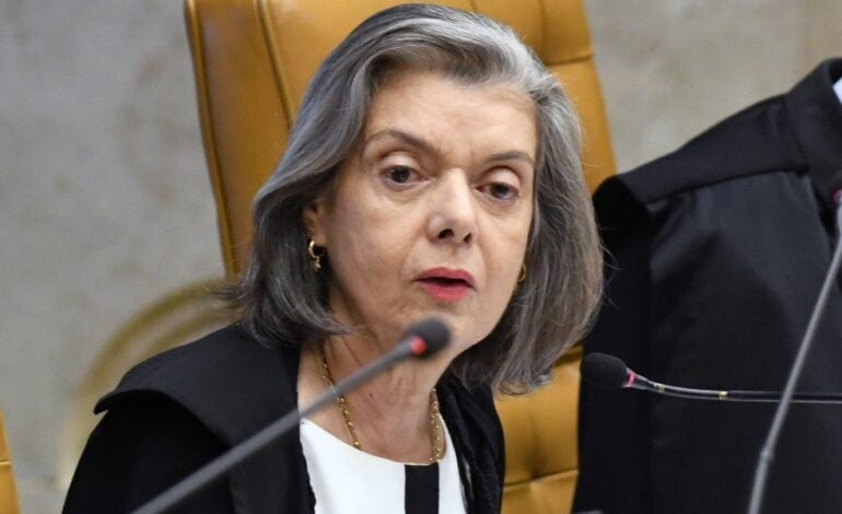 Cármen Lúcia autoriza coronel Helcio Bruno a ficar em silêncio na CPI para não se incriminar