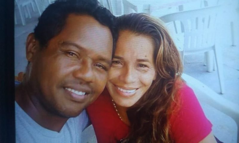 Homem é preso por espancar até a morte esposa grávida de 8 meses