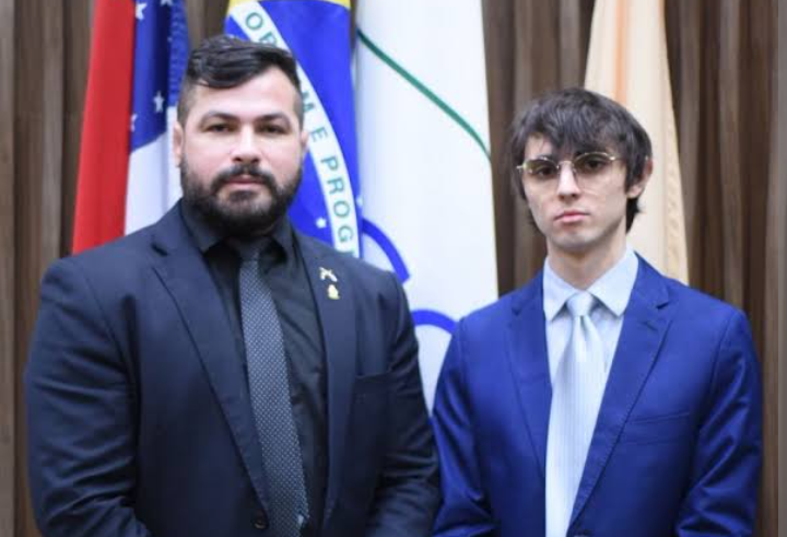 Com mandato inexpressivo, Capitão Carpê tenta ocupar o lugar  de Amom Mandel na CMM