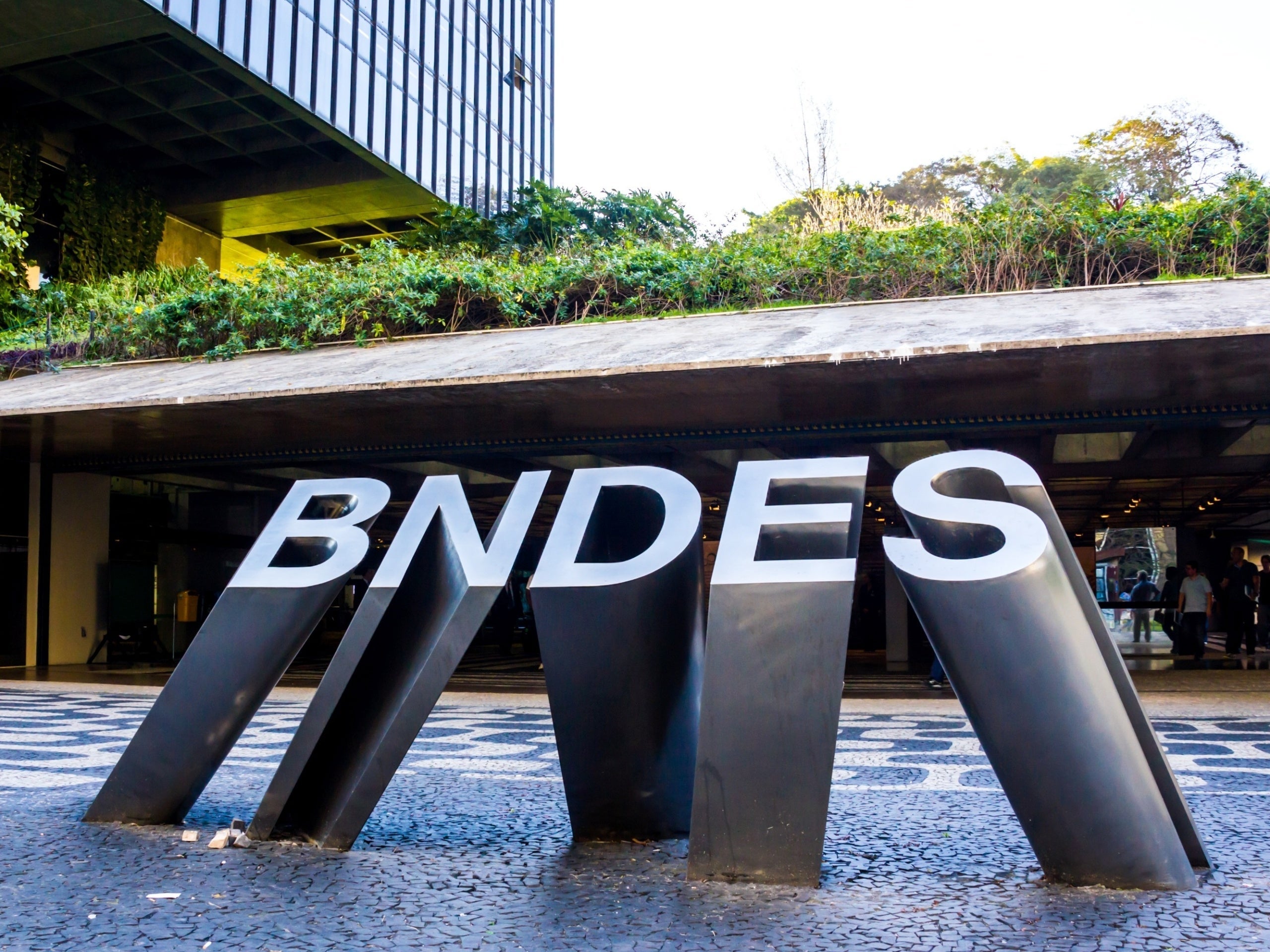 BNDES divulga resultado final de concurso e convoca 150 novos funcionários