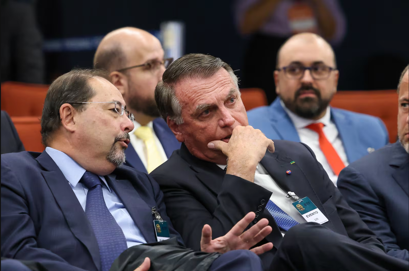 Ex-presidente Bolsonaro vira réu no STF por ataque à democracia