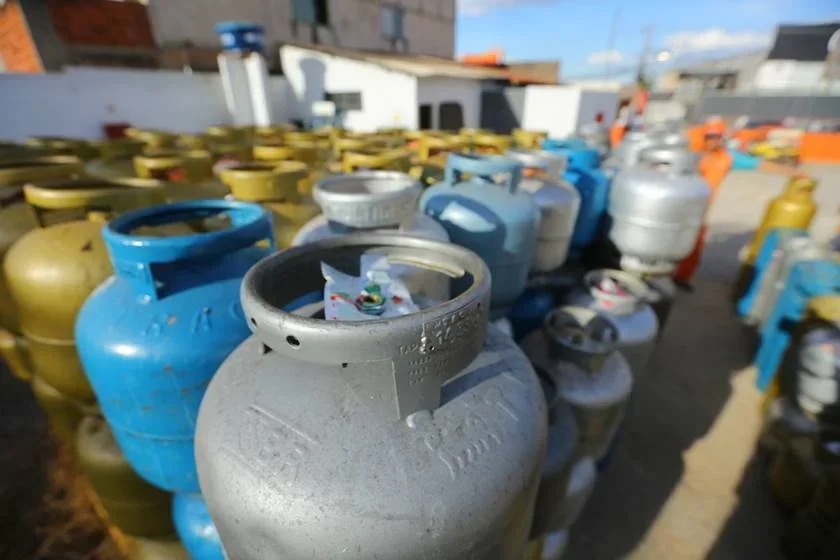 Governo Federal garantirá gás de cozinha gratuito para 17 milhões de famílias