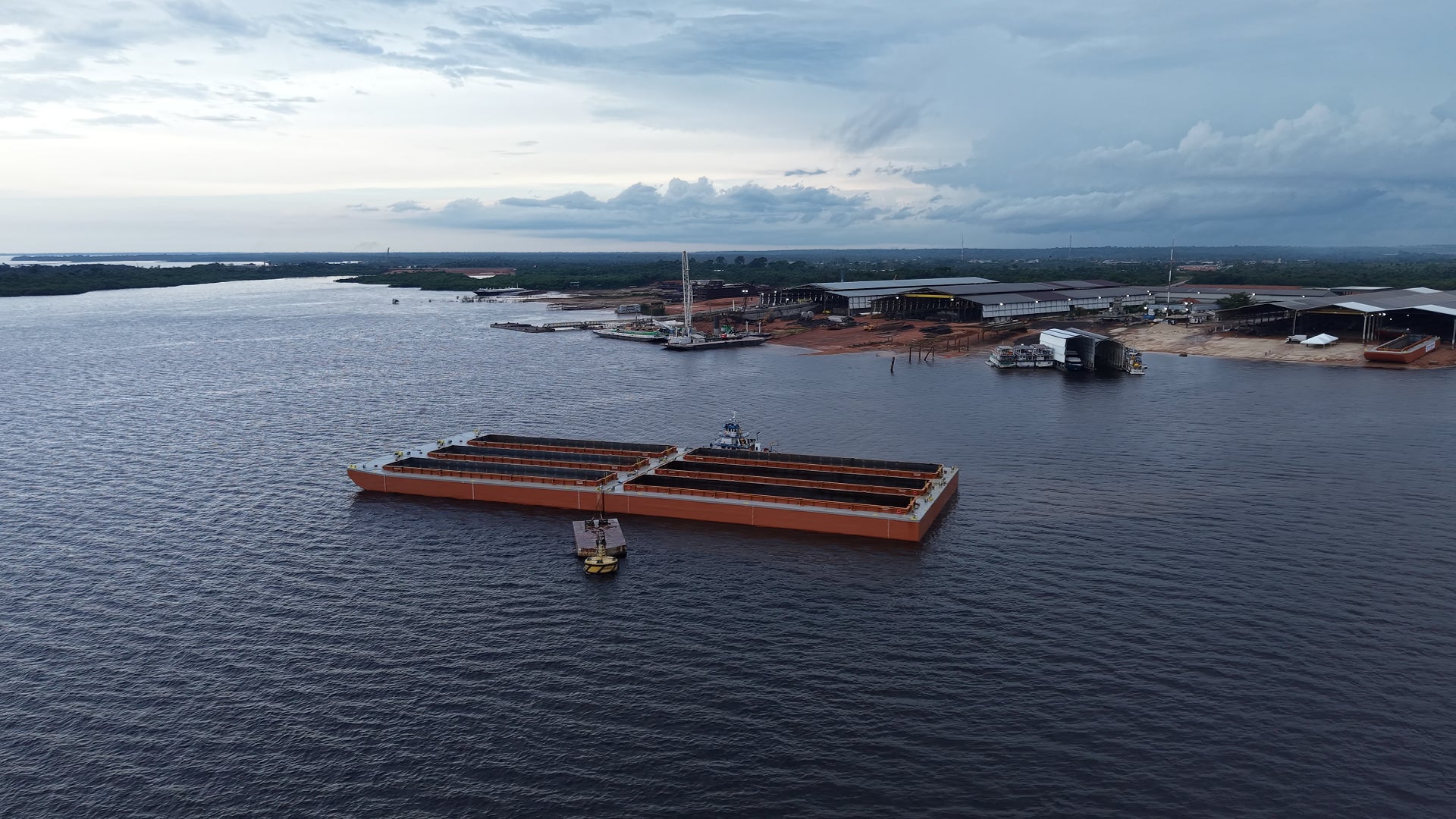 Ministro de Portos e Aeroportos visita o Amazonas, entrega balsas e anuncia novos investimentos