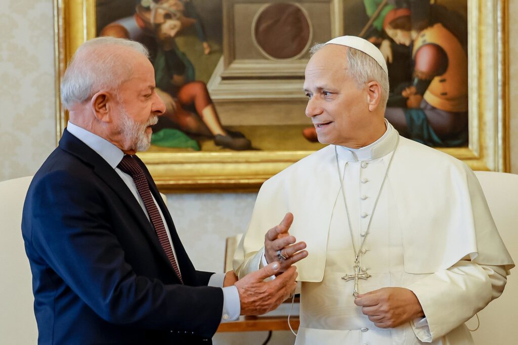 Lula durante encontro com papa Leão XIV no Vaticano, nesta segunda-feira (13) - Foto: Ricardo Stuckert / PR