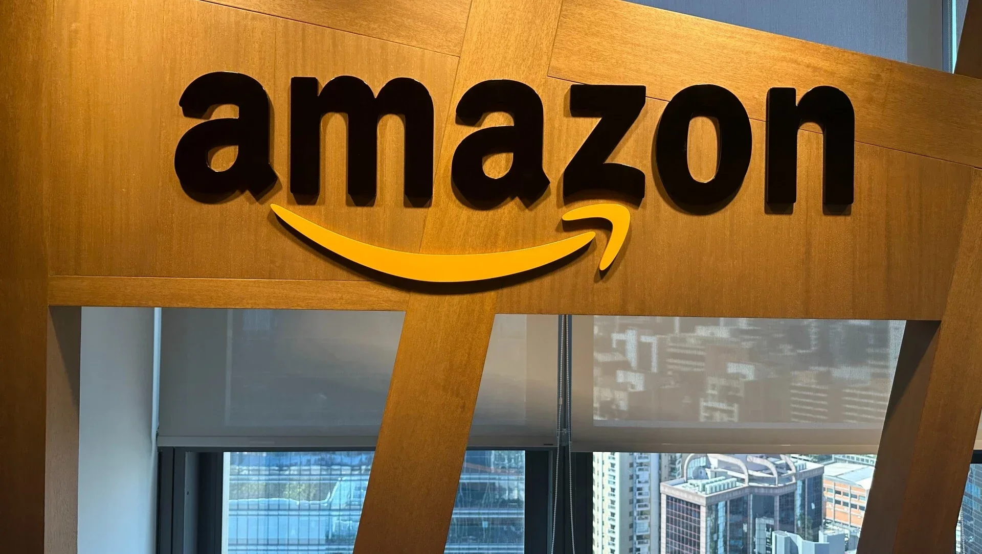 Apagão na nuvem da Amazon derruba aplicativos e serviços em todo o mundo